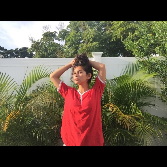 AMERICAN APPAREL RED & WHITE BUTTON UP basic Tee - Picture 3 of 5